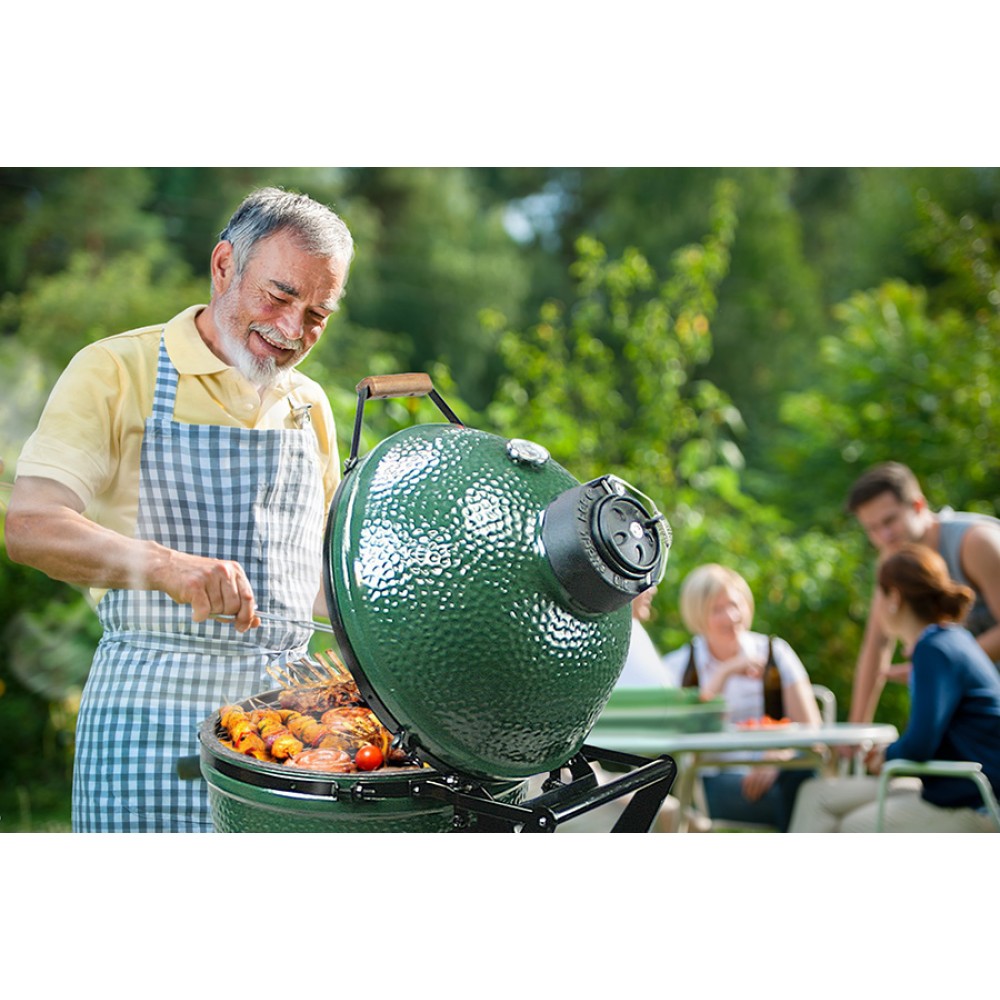 Керамический гриль Big Green Egg Mini купить в Краснодаре. Официальный  дилер Big Green Egg. Доставка по всей России